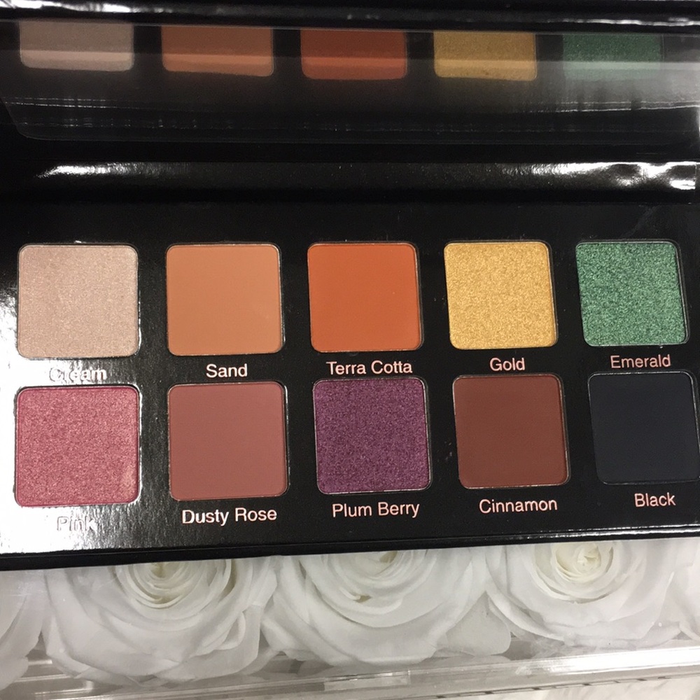 Violet Voss Essentials Pro Series